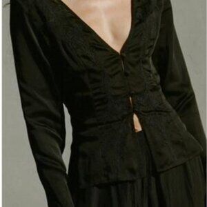 NEW CIAO LUCIA aida embroidered long sleeve top in black